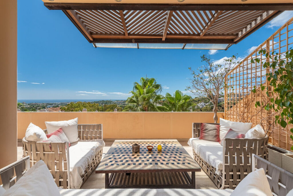 Duplex penthouse in Nueva Andalucía – een lifestyleconcept voor wie méér wil in Nueva Andalucía - hoofdfoto