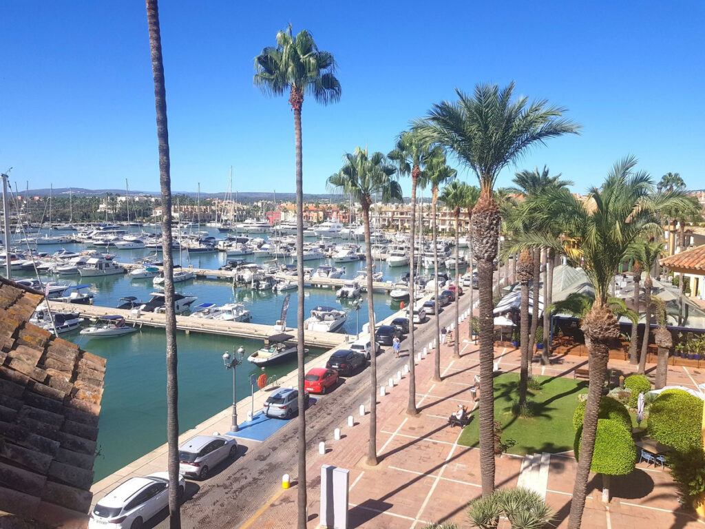 Prachtig penthouse met vier slaapkamers in Sotogrande Marina in Sotogrande Marina - hoofdfoto