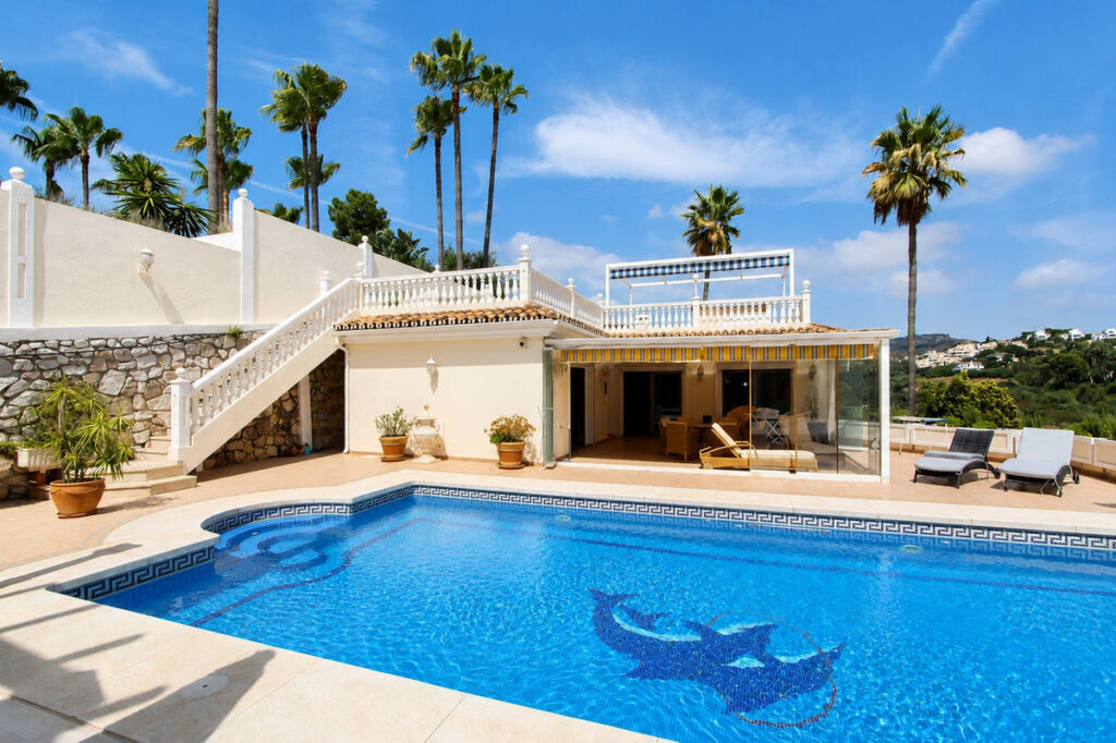 Vier-slaapkamer villa in Elviria in Elviria - hoofdfoto