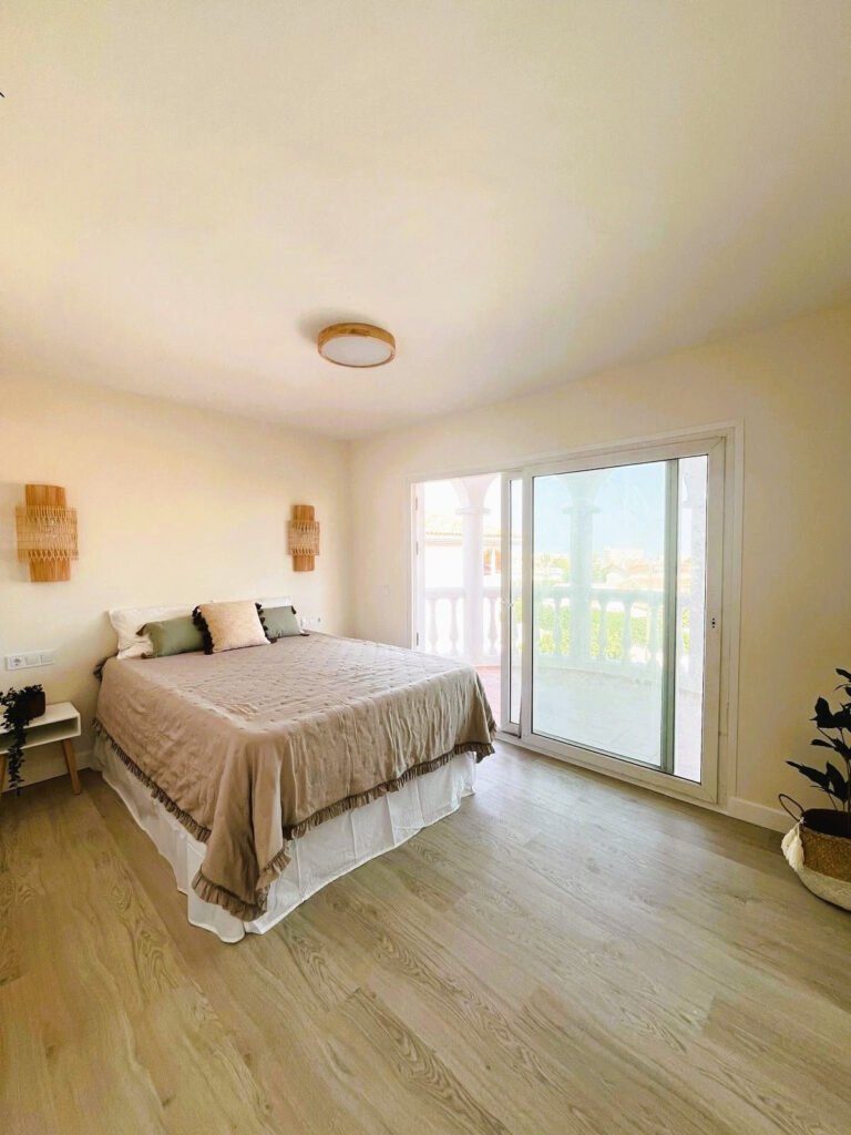 Vrijstaande villa met privézwembad en veel buitenruimte in Arroyo de la Miel in Arroyo de la Miel - hoofdfoto
