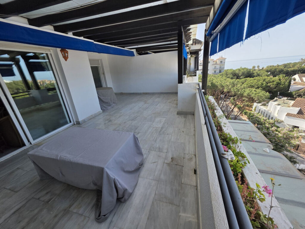 2-slaapkamer appartement in Puerto Banús met zee- en bergzicht in Puerto Banús - hoofdfoto