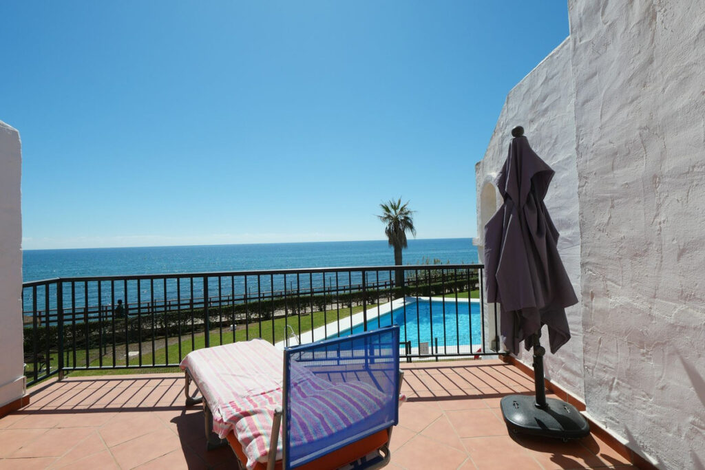 2 bedroom House in Calahonda in Calahonda - hoofdfoto