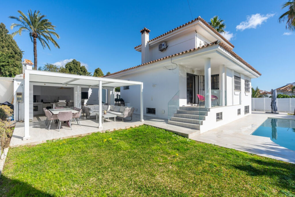 5-slaapkamer villa in Atalaya – El Pilar, El Paraíso in Atalaya - hoofdfoto