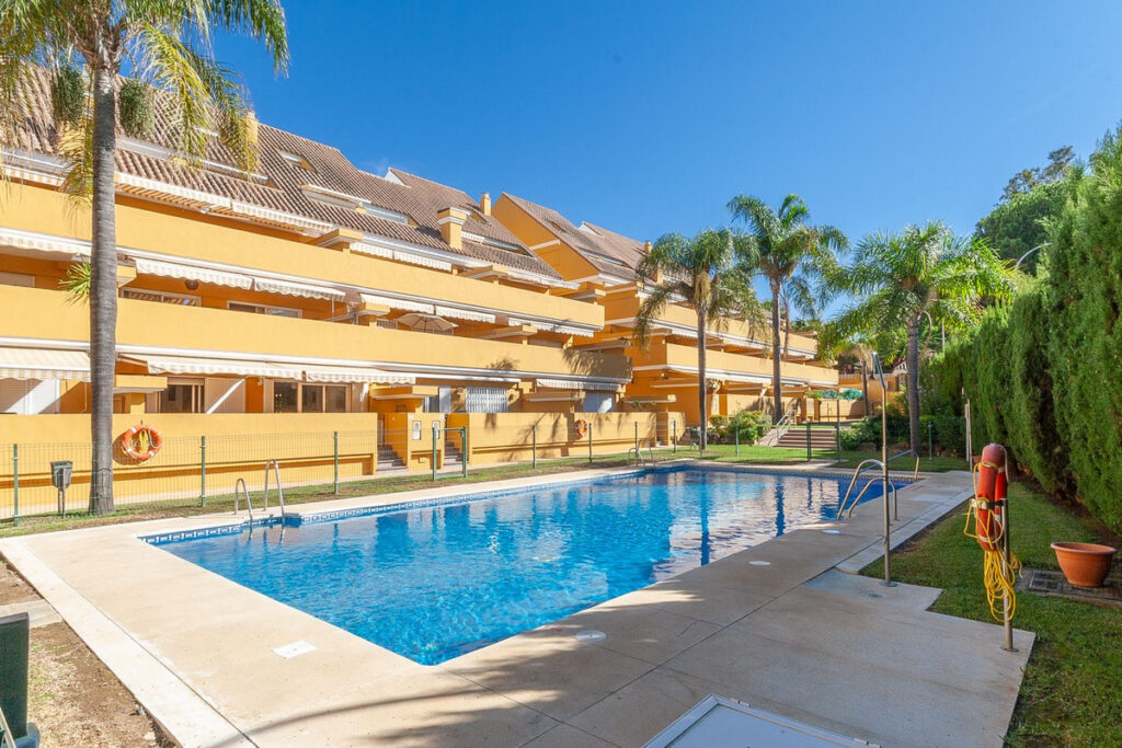 Appartement met 2 slaapkamers in Elviria in Elviria - hoofdfoto