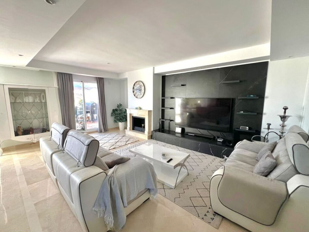 Drie-slaapkamer duplex in Aloha Royal, Nueva Andalucía, Marbella in Nueva Andalucía - hoofdfoto