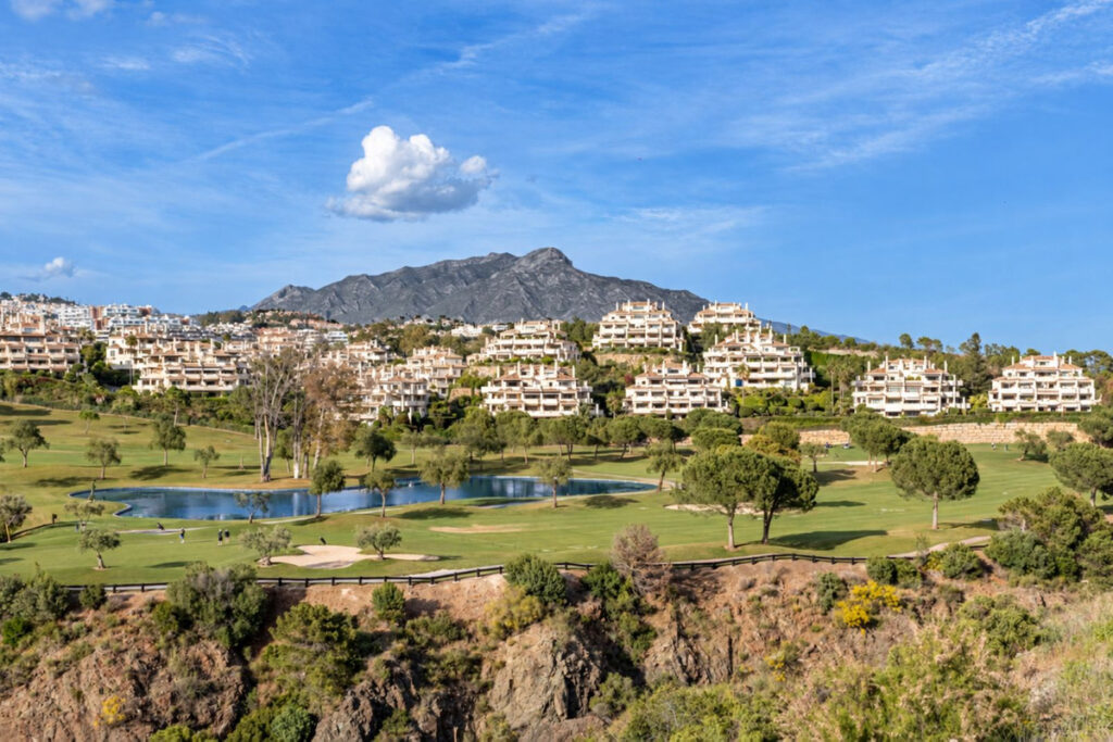 Elegant duplex penthouse in Capanes del Golf – Uitzonderlijke levensstijl en investeringskans in Benahavís - hoofdfoto