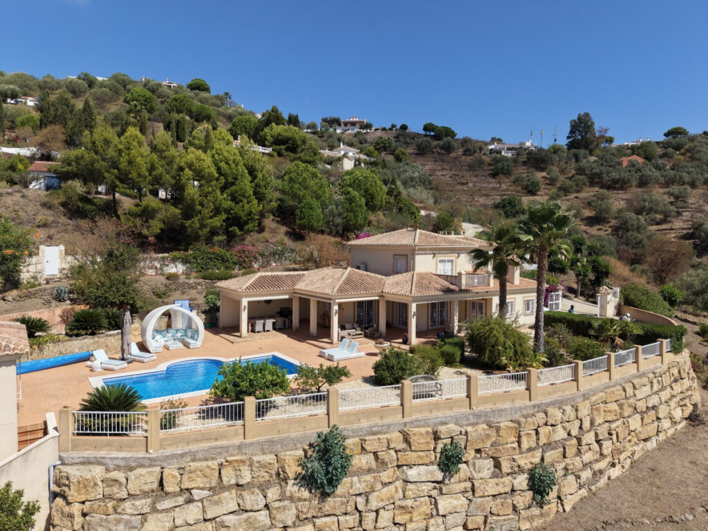 3-slaapkamer villa in Arenas in Arenas - hoofdfoto
