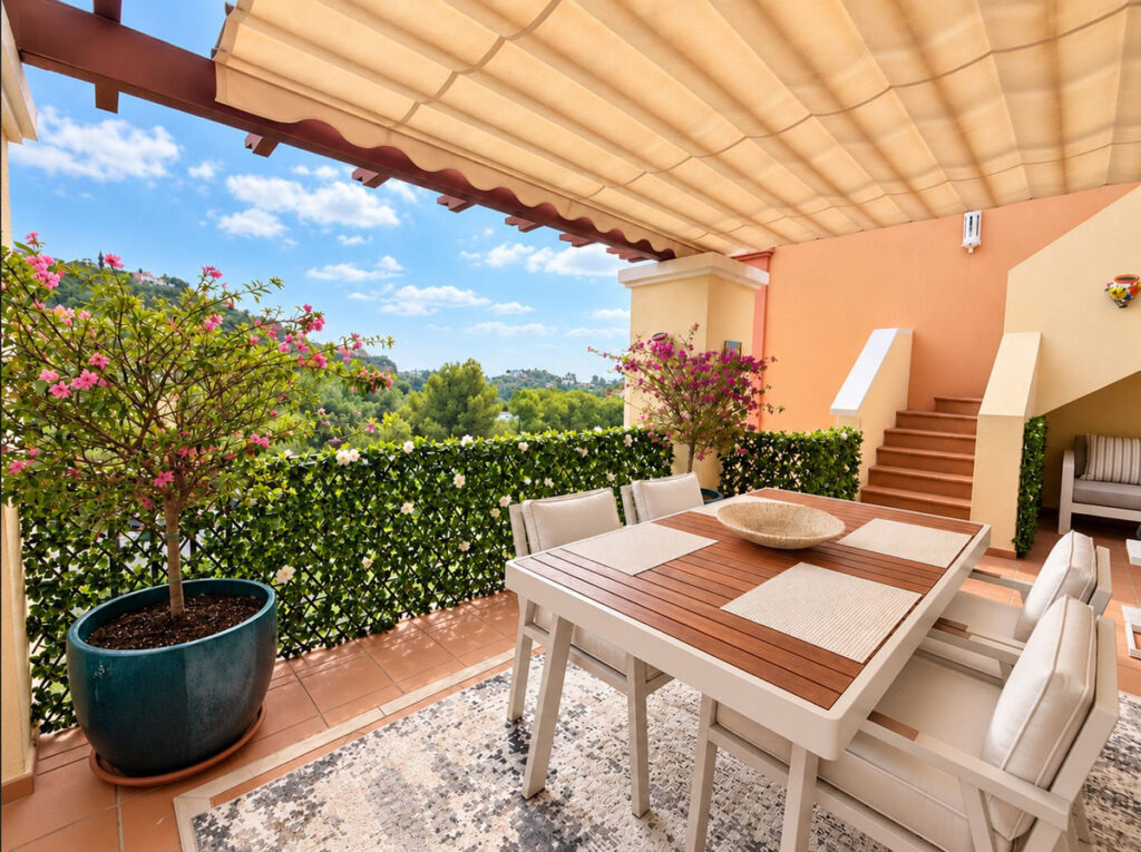 Drie-slaapkamer duplex-penthouse in Los Arqueros in Los Arqueros - hoofdfoto