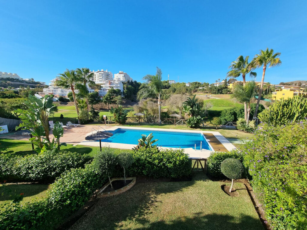 3-slaapkamer stadswoning in Miraflores in Miraflores - hoofdfoto
