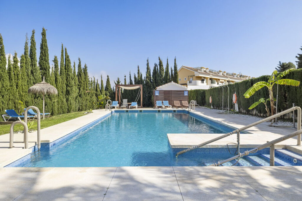 Elegant 1-slaapkamer appartement in Golden Banus – op loopafstand van Puerto Banús in Nueva Andalucía - hoofdfoto