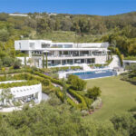 8 bedroom House in Sotogrande
