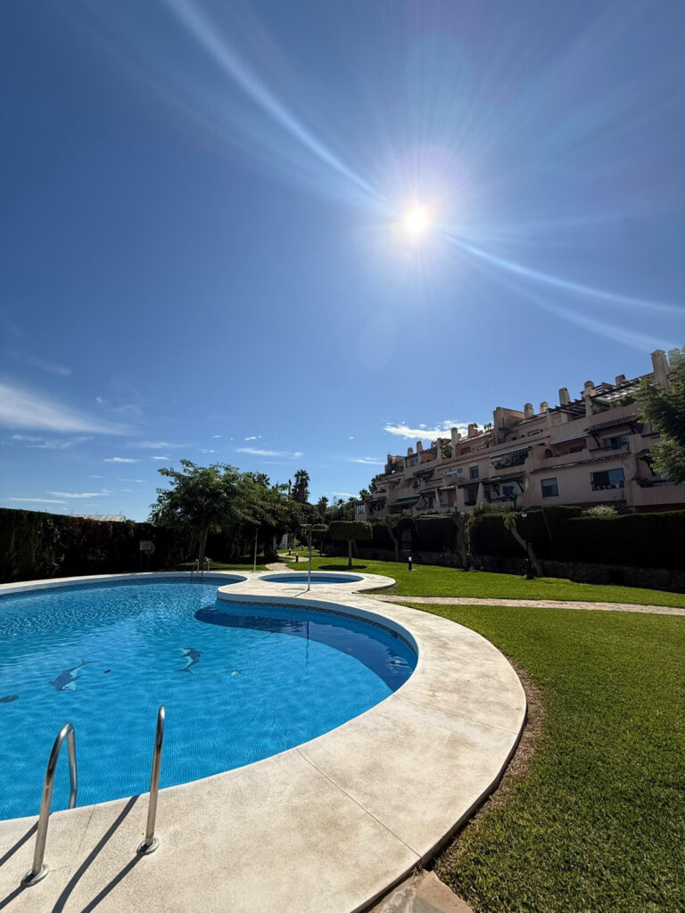Drie-slaapkamerpenthouse in Bel Air in Bel Air - hoofdfoto