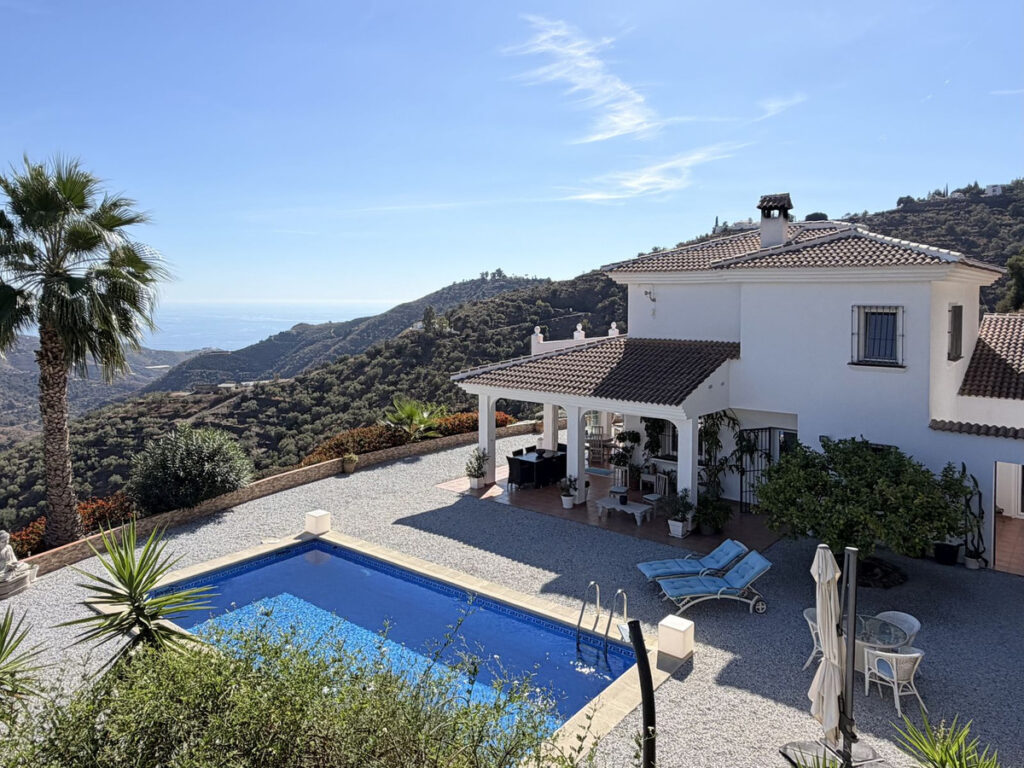 Villa met zeezicht in Sayalonga, Málaga – 3 slaapkamers op finca met mango-plantage in Sayalonga - hoofdfoto